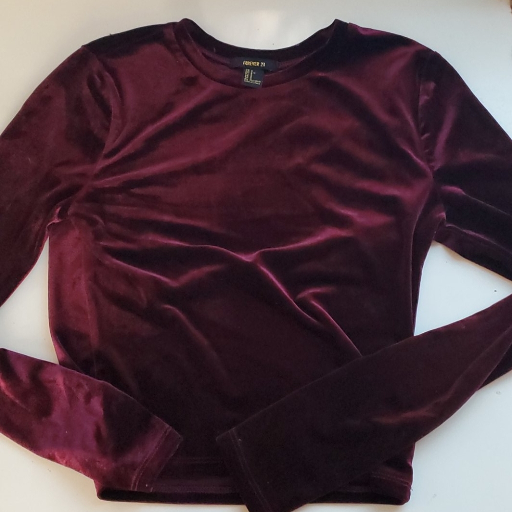 Forver 21 burgundy long sleeve crop velvet